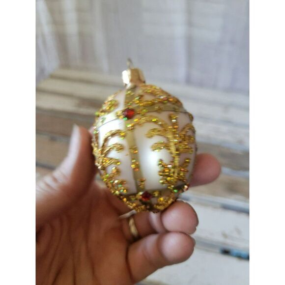 Poland polonaise ? Gold filigree egg red glass ornament Xmas tree - Picture 4 of 9